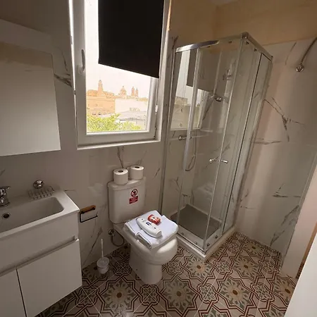 Traditional Maltese Family Townhouse - بيت للعطل Cospicua