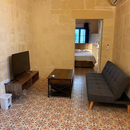 بيت للعطل Traditional Maltese Family Townhouse -