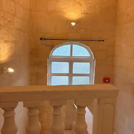 Traditional Maltese Family Townhouse - بيت للعطل *