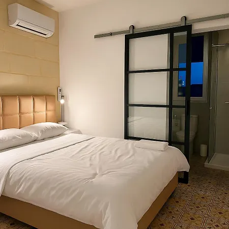 Traditional Maltese Family Townhouse - بيت للعطل *