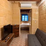 Traditional Maltese Family Townhouse - Tatil Evi *