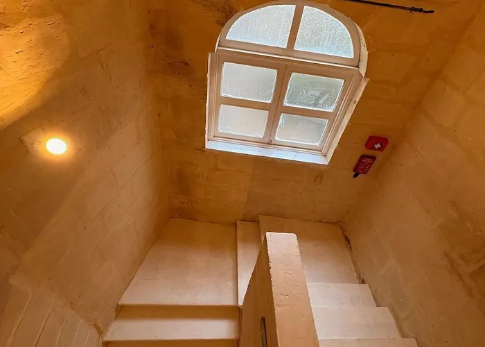 Traditional Maltese Family Townhouse - Feriehus *