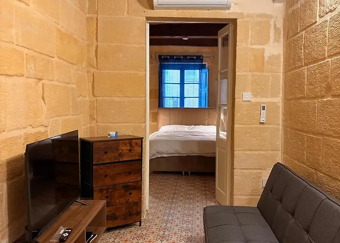 Traditional Maltese Family Townhouse - Feriehus *