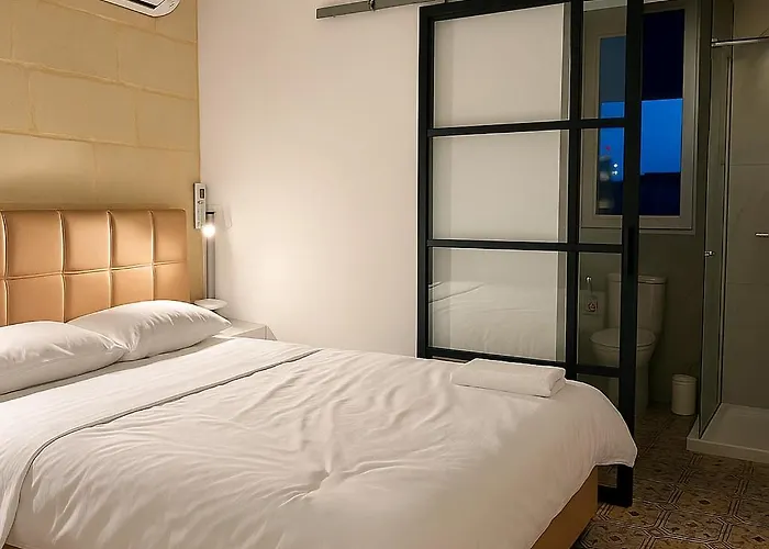 Traditional Maltese Family Townhouse - Feriehus *